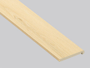 Roble Lanston (NARIZ DE ESCALÓN AL RAS [Madera • Mate • Claro] - LVT * MOLDURA DE VINILO DE LUJO) | 2 3/4" X 3/4" X 94"