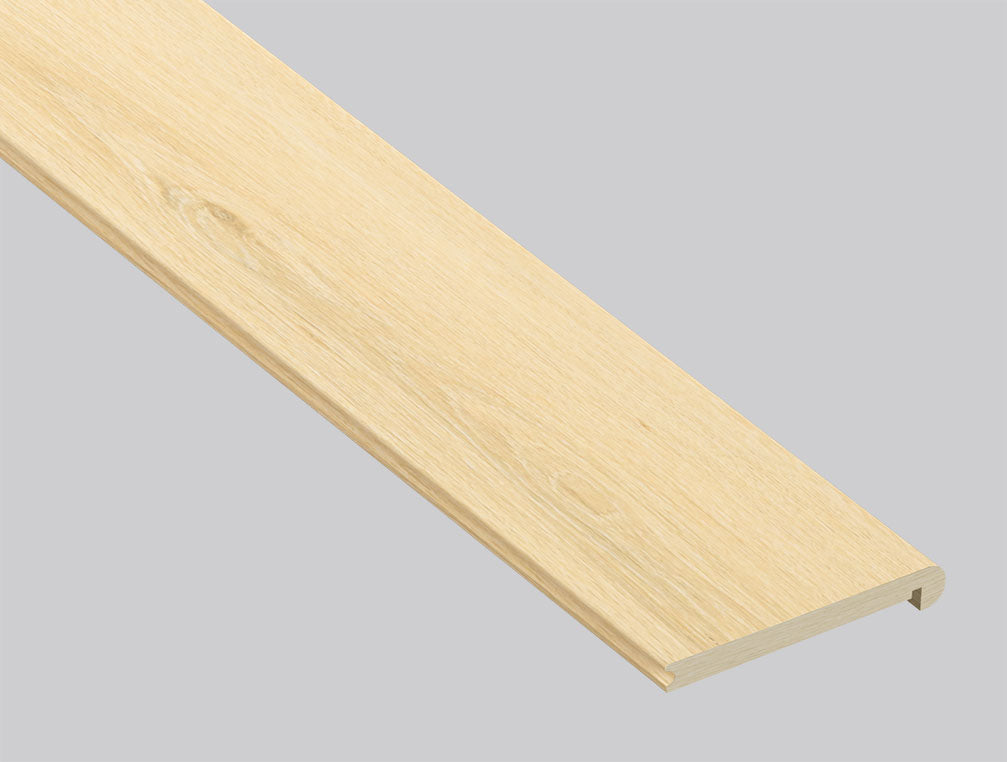 Roble Lanston (Escalones con borde suavizado [Madera • Mate • Claro] - LVT * Molduras de vinilo de lujo) | 2 3/4" x 3/4" x 94"