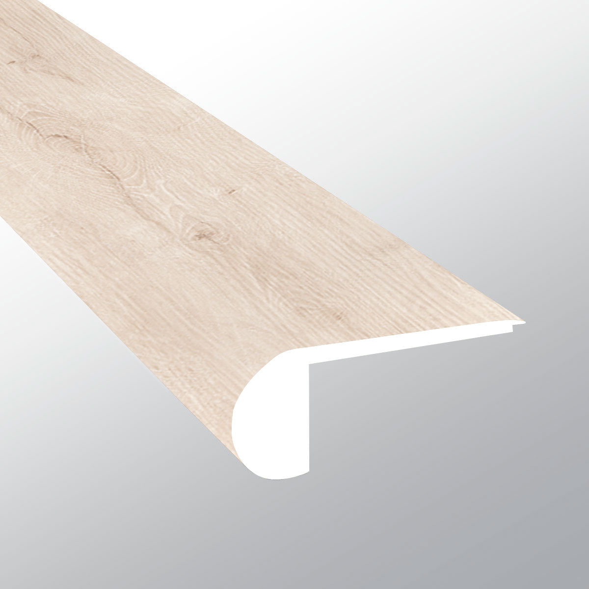 Shasta Grove (NARIZ DE ESCALÓN AL RAS [Madera • Mate • Claro] - LVT * MOLDURA DE VINILO DE LUJO) | 2 3/4" X 3/4" X 94"
