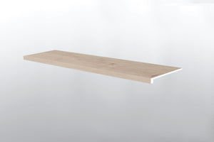 Shasta Grove (PELDAÑO DE ESCALERA CON BORDE SUAVIZADO [Madera • Mate • Claro] - LVT * MOLDURA DE VINILO DE LUJO) | 1 1/2" X 1/4" X 47 1/2"